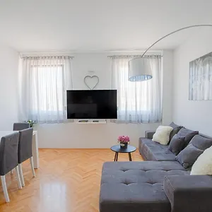 Luana Appartement Split